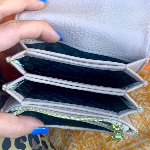 STEVE MADDEN WALLET - Picture 4 of 6